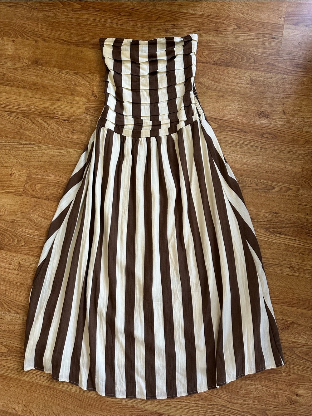 NWOT Moon River Cream Brown Striped Strapless Midi/Maxi Dress S